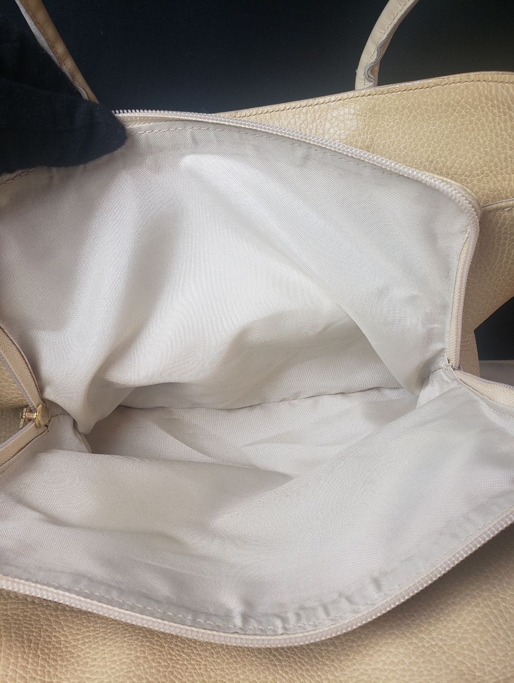 Desmo Vintage Italian Shoulder Bag in Pastel Yellow - Medium Size Bag - Picture 12 of 16